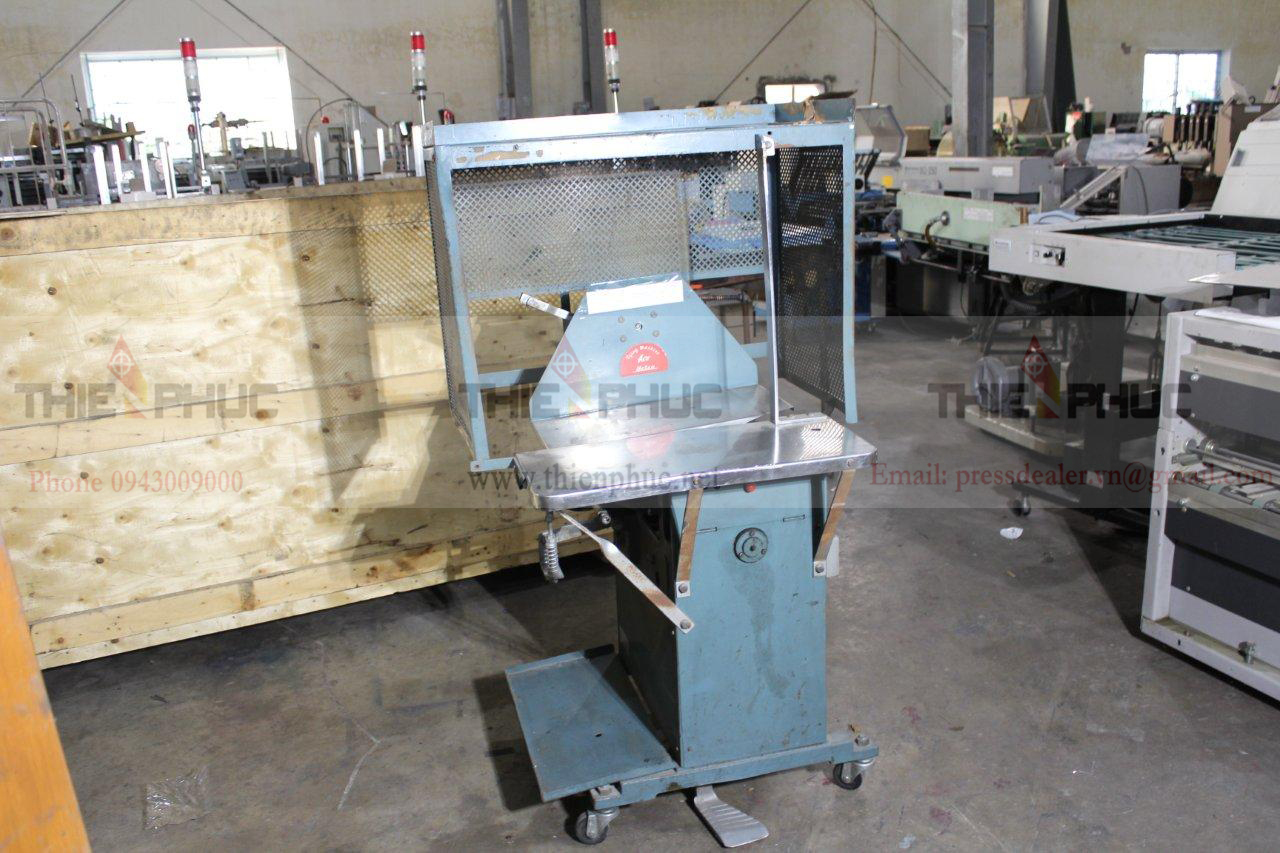 Máy buộc dây TP264