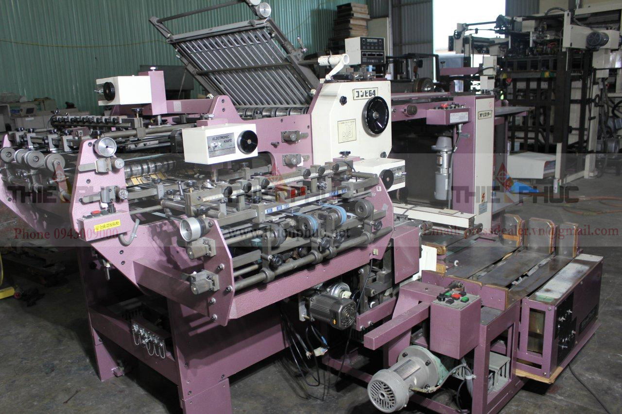 Máy gấp giấy TP319