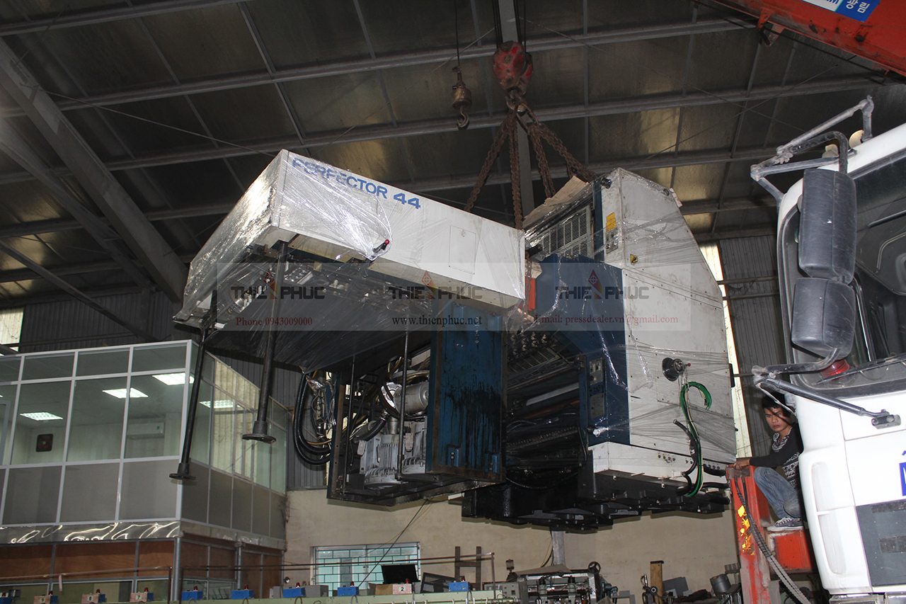 Máy in offset 1/1 LP44 TP400