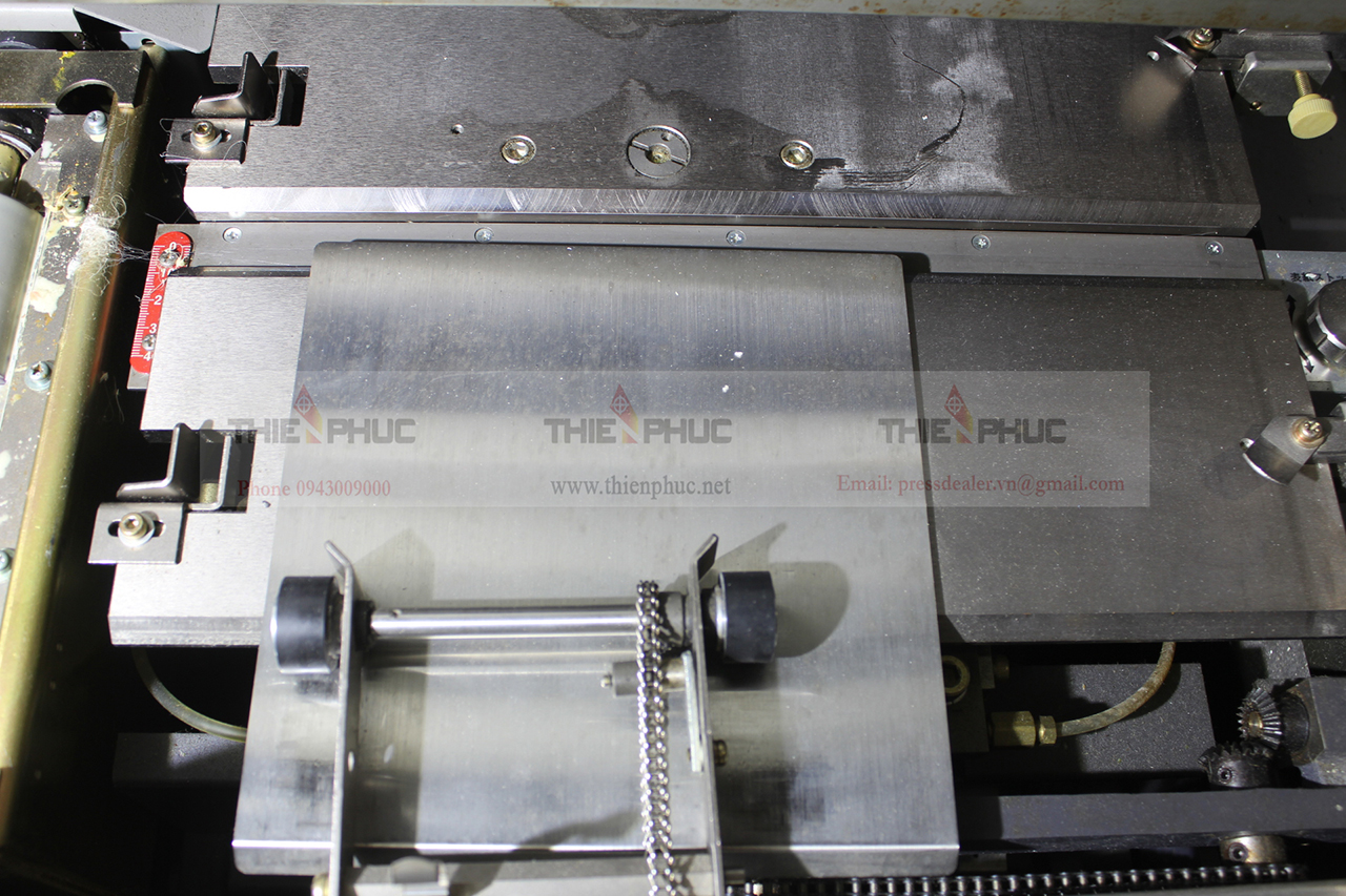 Máy vào bìa BQ250P TP404