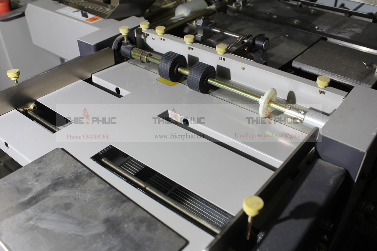 Máy vào bìa BQ250P TP404