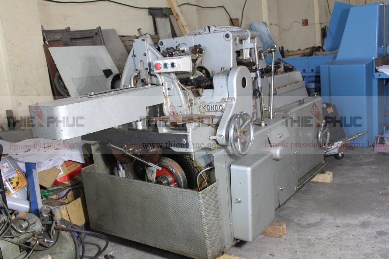 Máy vê tròn gáy sách TP313