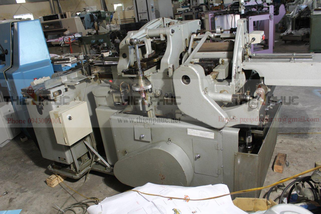 Máy vê tròn gáy sách TP313